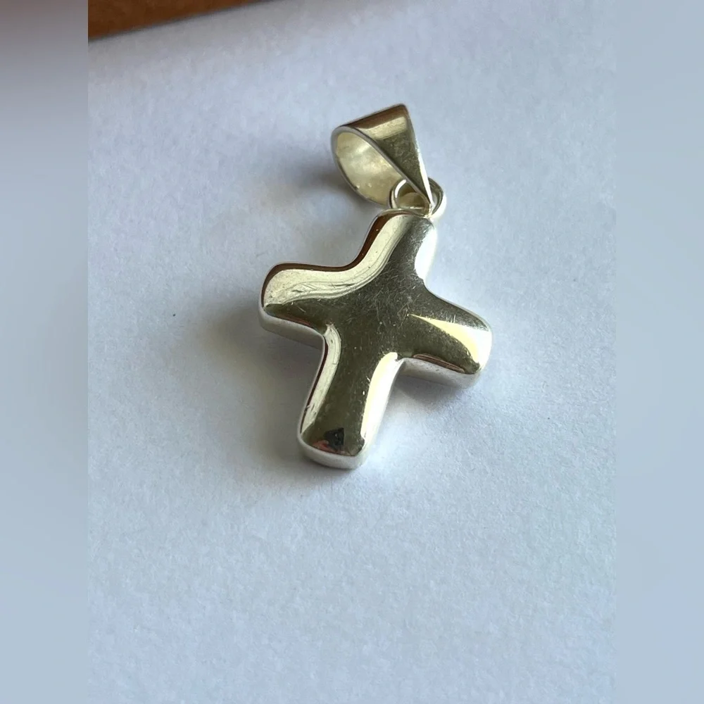 Silpada Sterling Silver Puffy Cross Pendant - Picture 2 of 3